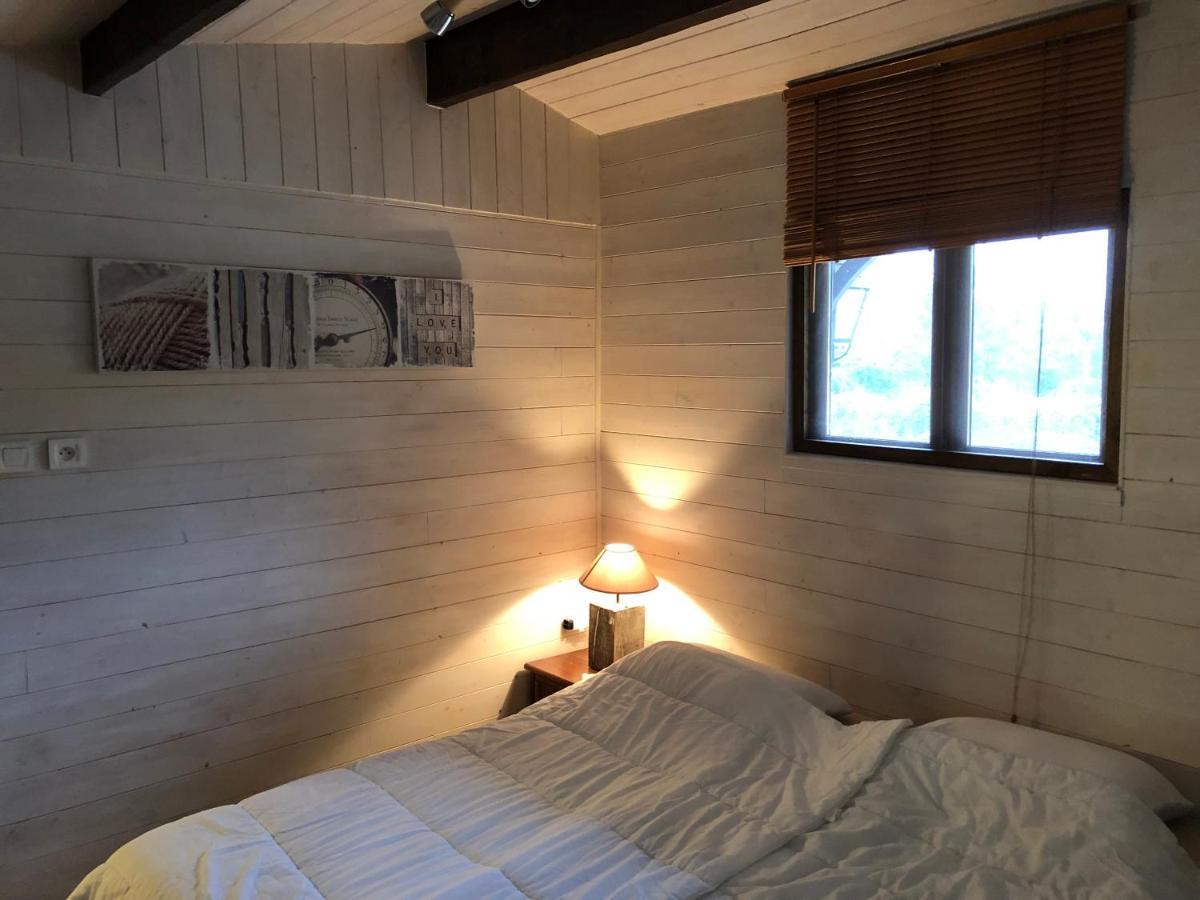 Le Bon Chemin Studio Stockholm Sainte-Nathalène エクステリア 写真