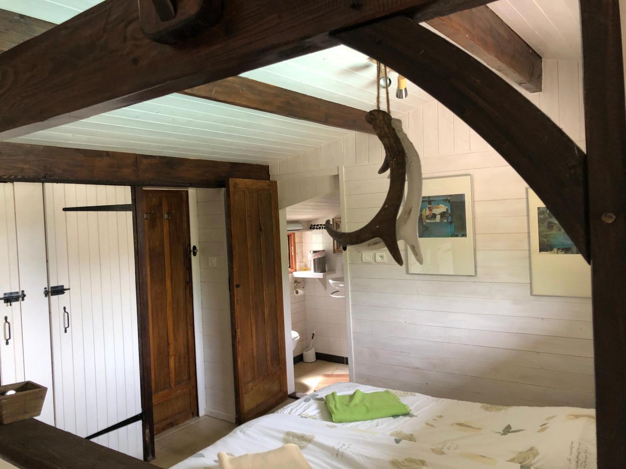 Le Bon Chemin Studio Stockholm Sainte-Nathalène エクステリア 写真