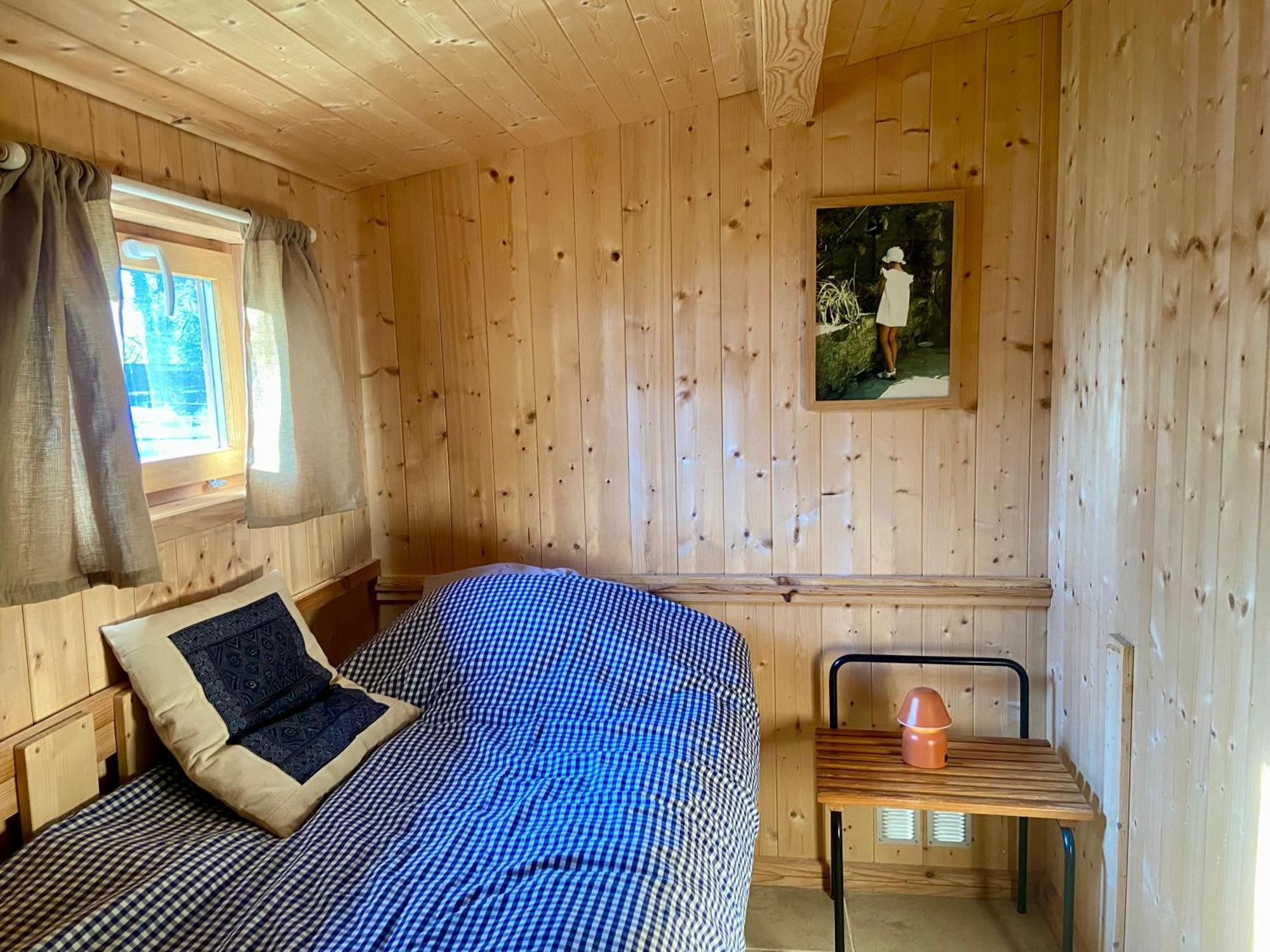 Le Bon Chemin Studio Stockholm Sainte-Nathalène エクステリア 写真