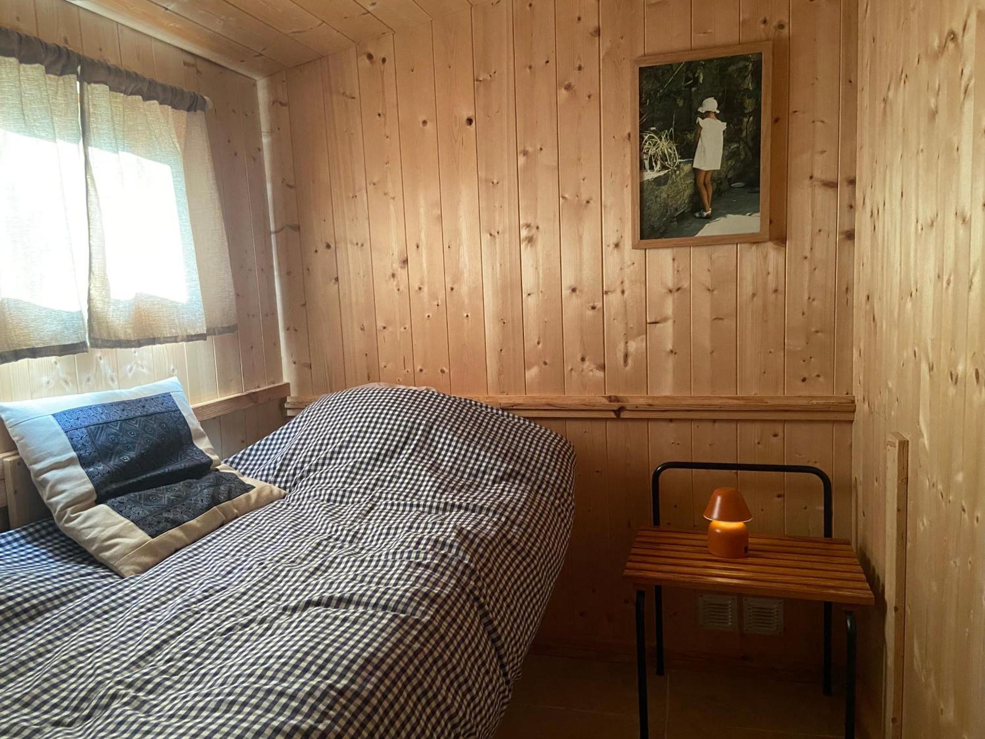 Le Bon Chemin Studio Stockholm Sainte-Nathalène エクステリア 写真